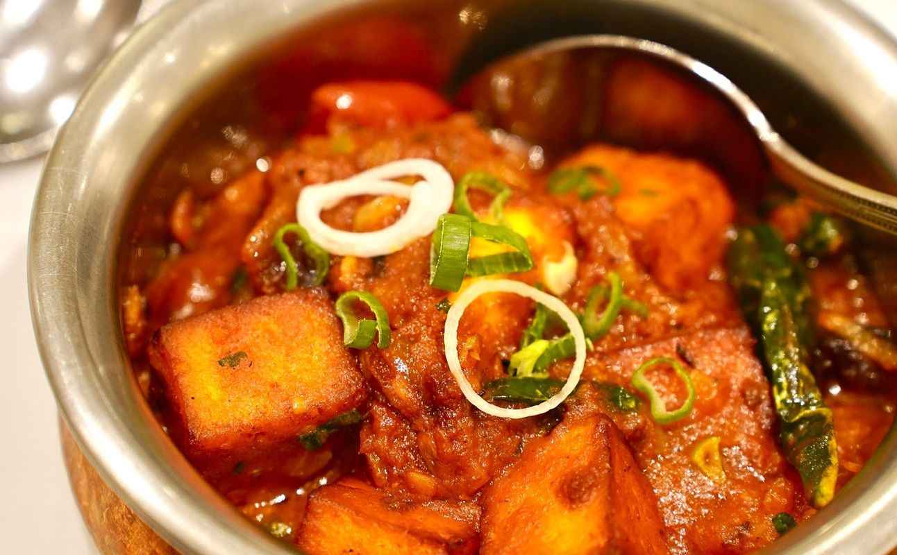 Enjoy Indian, Asian, Bangladesh, Vegetarian options, Vegan options, Gluten Free options, Restaurant, Cocktail bar, Highchairs available, Wheelchair accessible, Table service, $$, Families and Groups cuisine at Abbots Tandoori in Abbots Langley, London